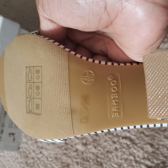 NIB Block Heeled Sandals - Picture 3 of 3